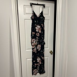 Floral Windsor maxi dress size medium